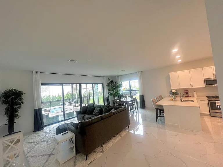 12830 Hawkins Dr — Photo 5
