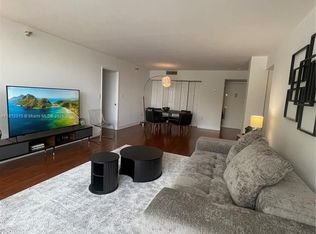 20505 E Country Club Dr APT 236, Aventura, FL 33180