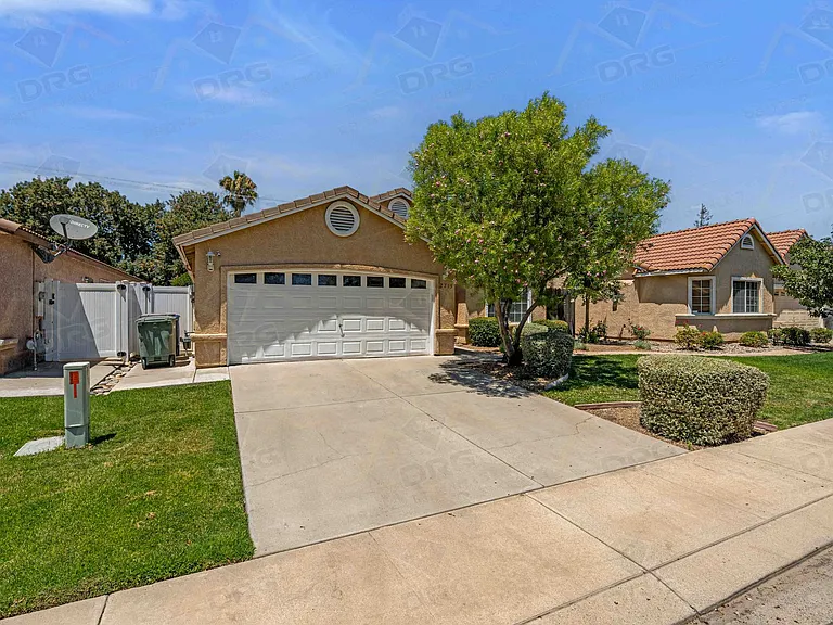 2713 Mozart Dr — Photo 2