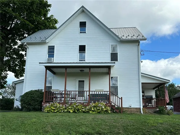 1195 Fertigs Rd, Cranberry, PA 16319