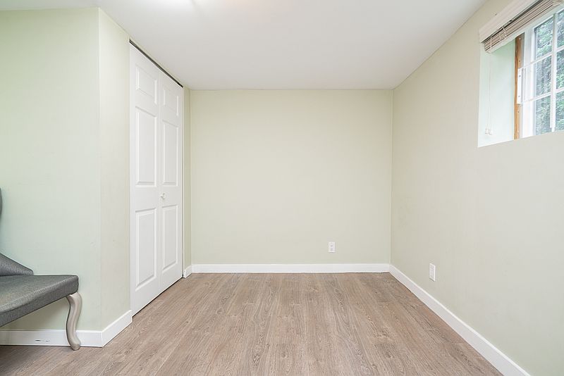 Burnaby Apartment for rent - 2 Bedrooms — photo 15