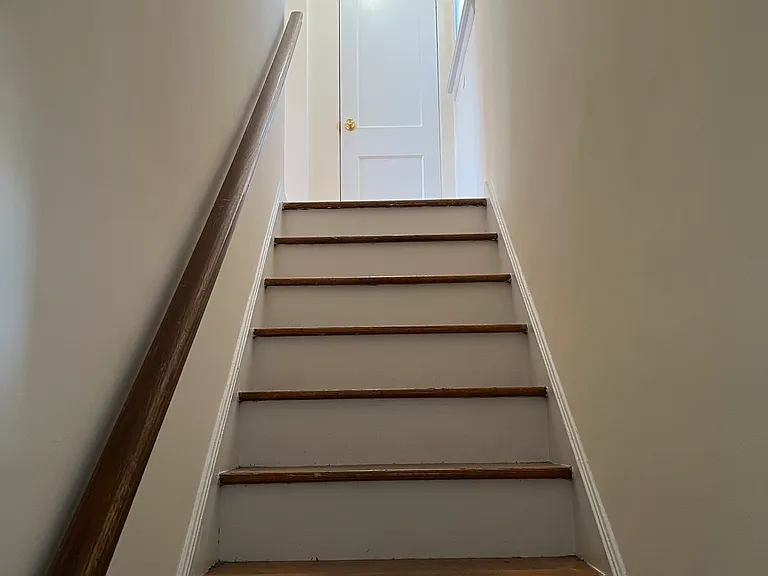 2 Bryan Ct #2 — Photo 8