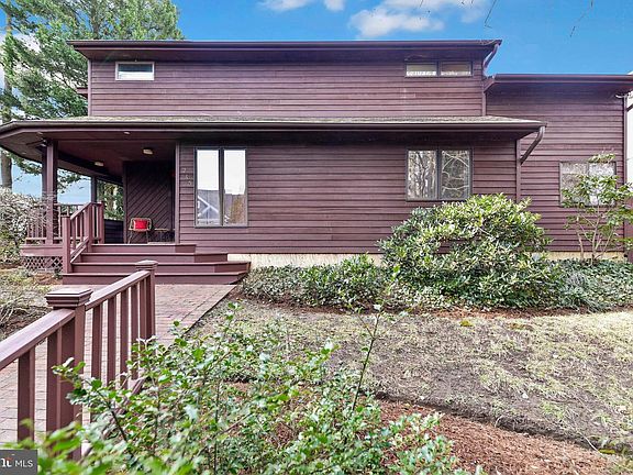 4th image of 245 Long Point Rd