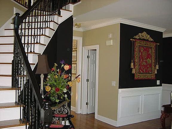 Wrought-Iron Staircase w/Hardwood Stairs
