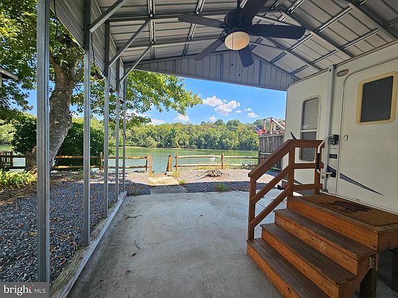 2nd image of 36 Boo Blvd