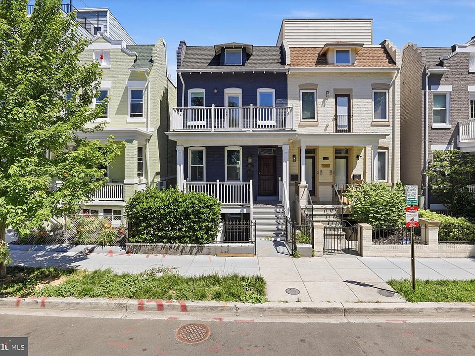 1st image of 1119 Staples St NE