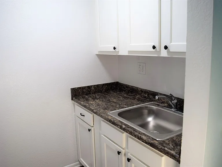 207 Valley Ave #1-6 — Photo 9