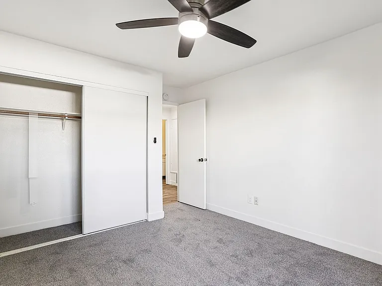 Interior 2x2