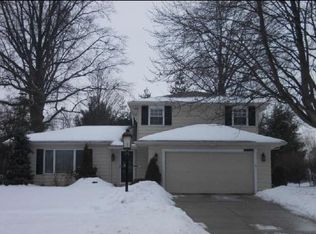 25112 Westwood Rd, Westlake, OH