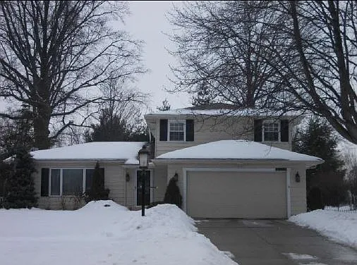 25112 Westwood Rd photo 1