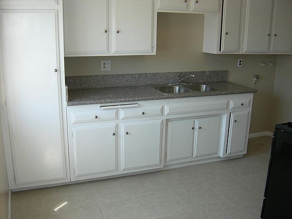 3rd image of 9440 Beverly St #9438-1/2
