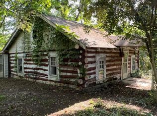 1812 Springfield Ave, Salem, VA 24153