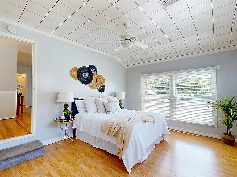 7827 Rhodes Ave — Photo 19