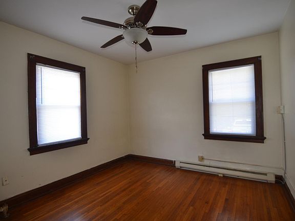 5th image of 1938 Lawn Ave #1