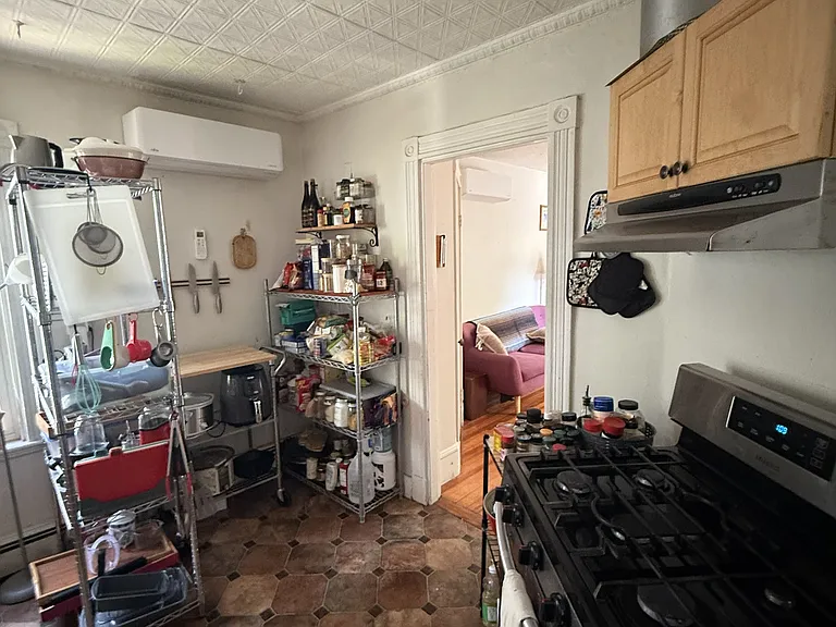 5 Edge Hill St #2 — Photo 3