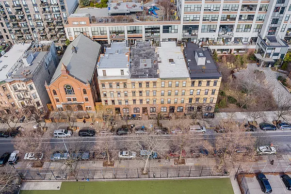 Sold by Redfin Real Estate | media 21