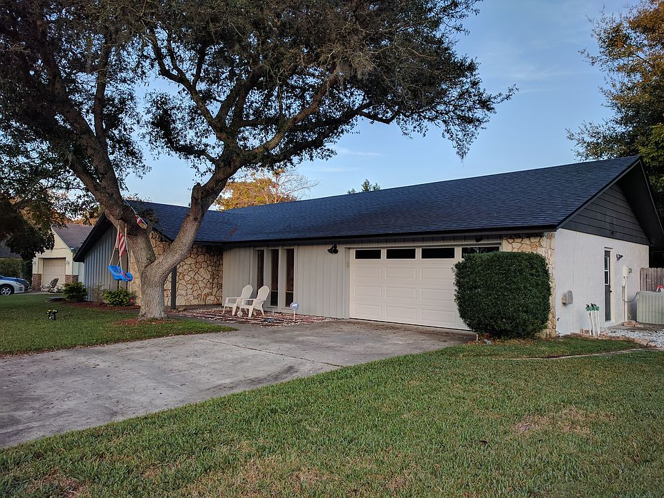 2nd image of 207 Harrogate Pl