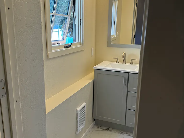 1342 Texas Ave — Photo 19