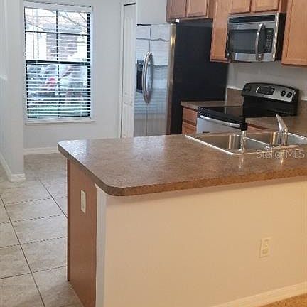 3rd image of 1241 Trillium Park Ln