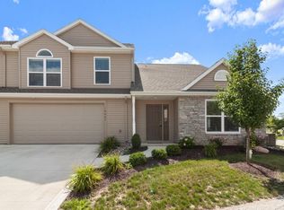 10027 Oak Trail Rd, Fort Wayne, IN 46825