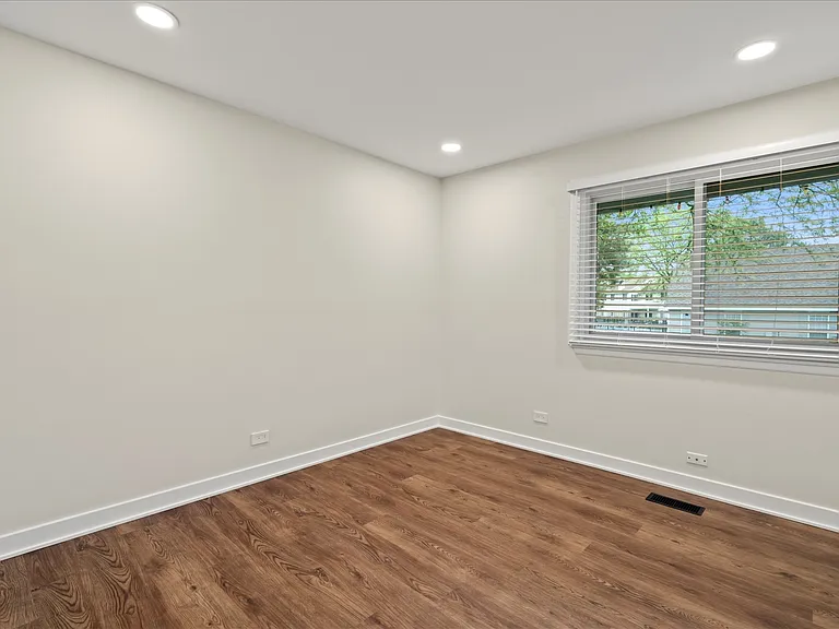 251 Appletree Ct #Z1 — Photo 16