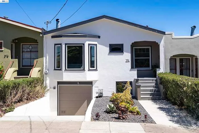 274 Staples Ave — Photo 2