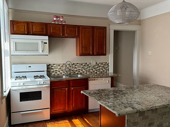 4th image of 1238 N Broad St #4