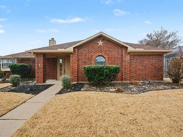1622 Autumn Breeze Ln, Lewisville, TX 75077