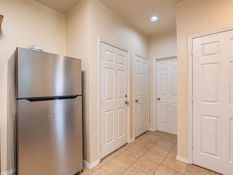 2228 Stonepark Pl — Photo 15