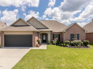 106 Greenvale Dr, Carencro, LA 70520
