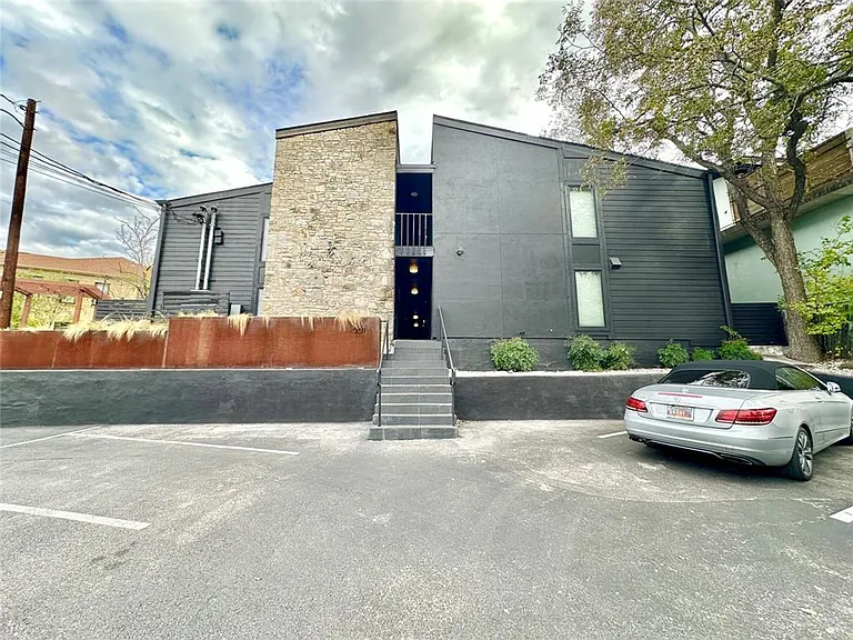 201 Academy Dr — Photo 7