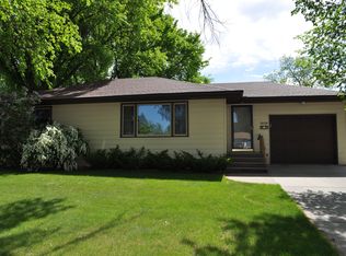 909 Midway Dr, Bismarck, ND 58501