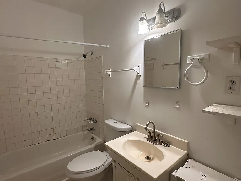 448 Calhoun St NW #A — Photo 3