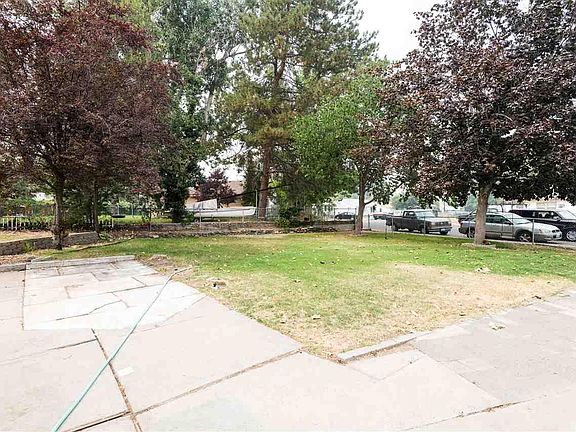 4th image of 1305 Tunis Ave