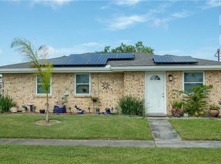 3700 Chalona Dr, Chalmette, LA 70043