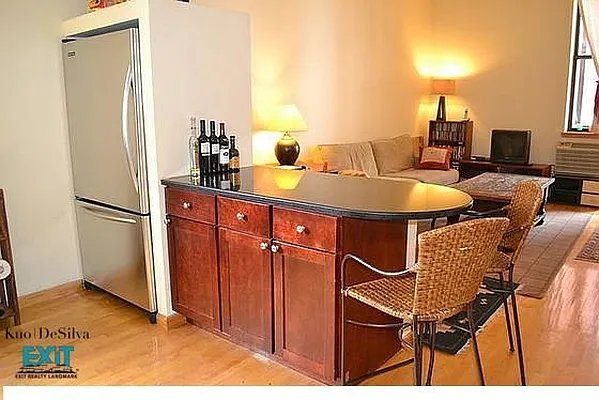 Rented by Exit Realty Landmark | media 28