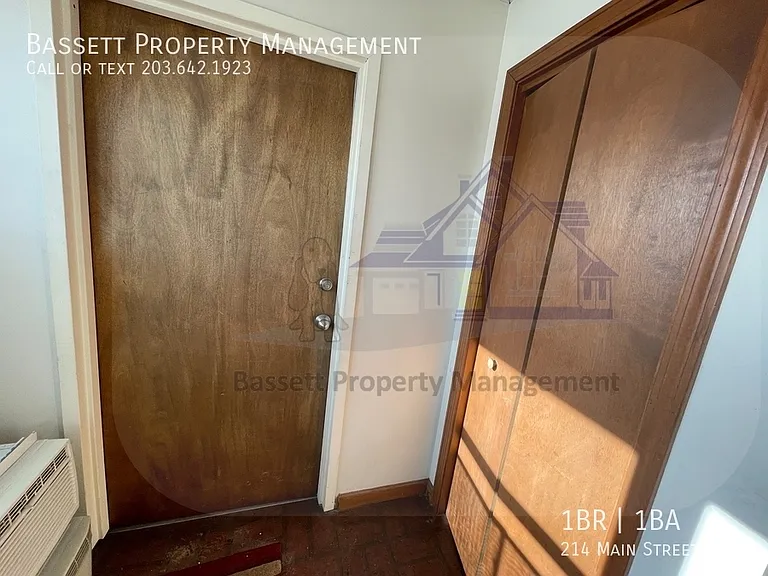 214 Main St #2W — Photo 3
