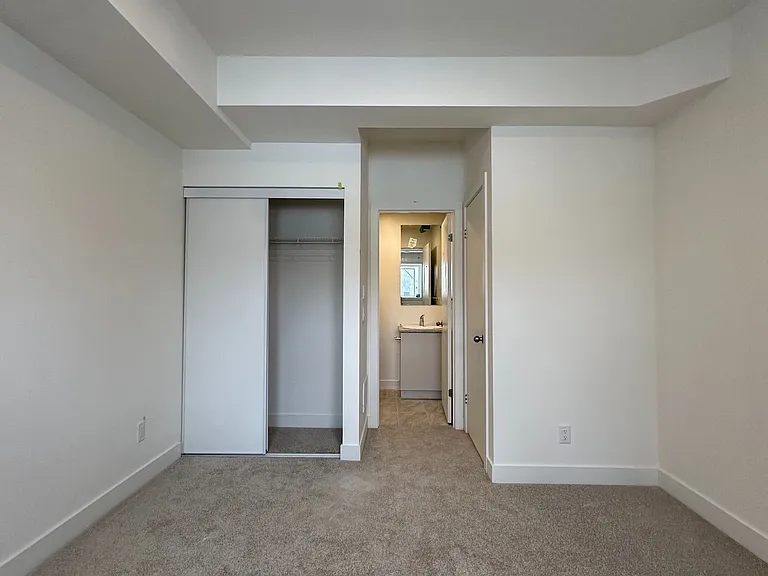 16 Melbourne Ave #109B — Photo 13