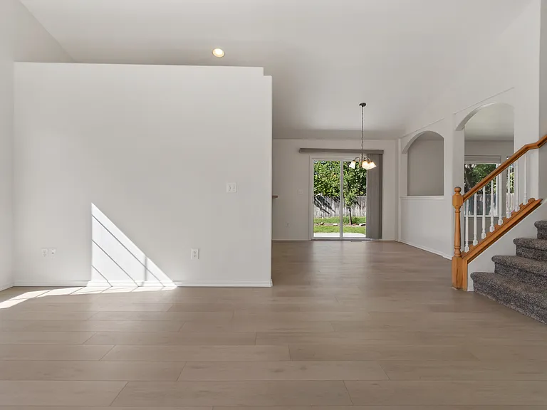 2114 E Olympic Ave — Photo 5