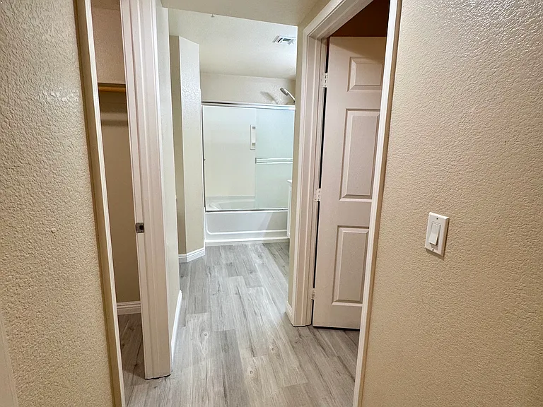 31 E Agate Ave #208 — Photo 17
