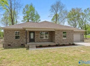 7 Askea Grove Ln, Arab, AL 35016