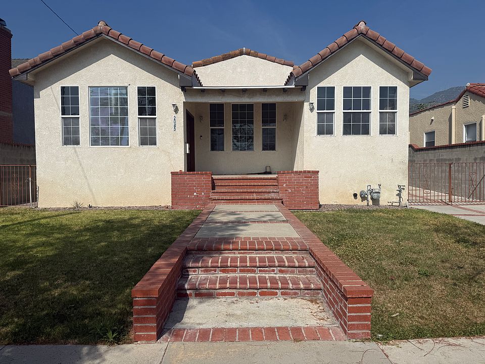 1st image of 2045 Bellevue Dr