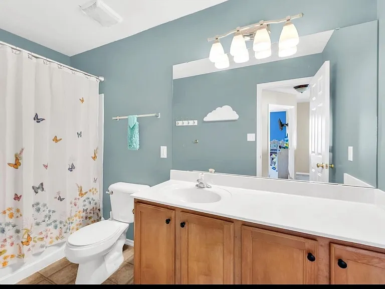 836 Wayland Dr — Photo 17