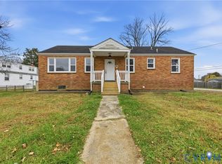 2504 Gordon St, Hopewell, VA 23860