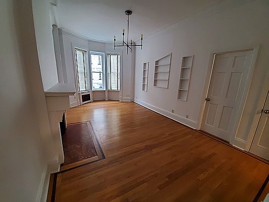 3rd image of 46 W 76th St APT 2A