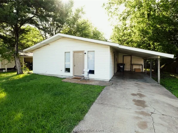 200 Richards St APT A, College Station, TX 77840