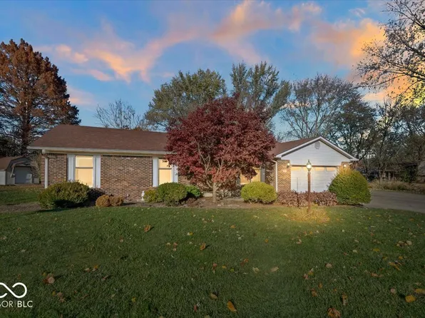 21 Hill Ct, Greenwood, IN 46142