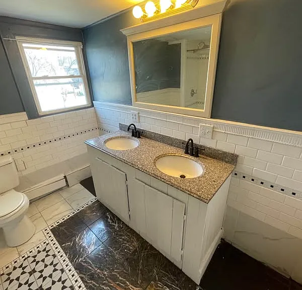49-51 Birdsall St #49 — Photo 14
