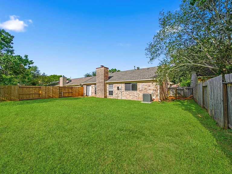 2819 Kettle Run — Photo 24