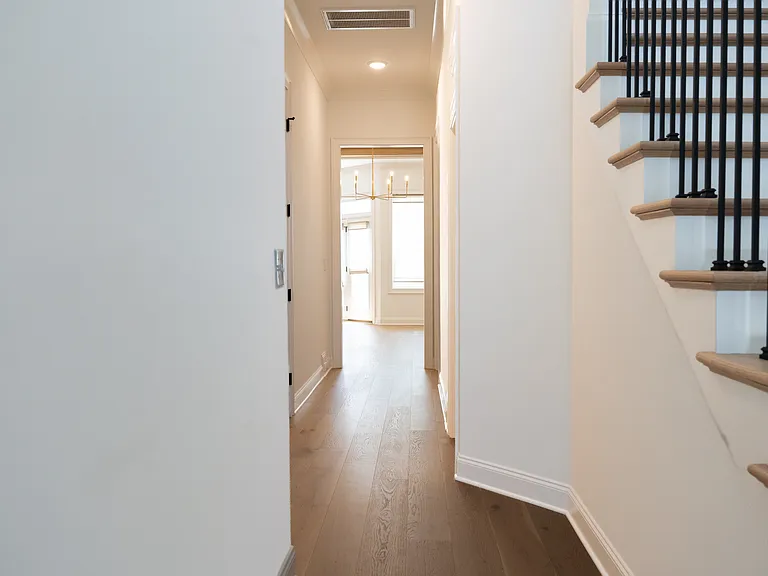 3036 Long Branch Cir — Photo 4